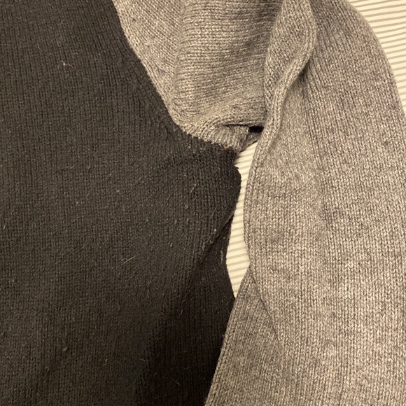 GAP varsity cardigan sz S - Picture 4 of 7